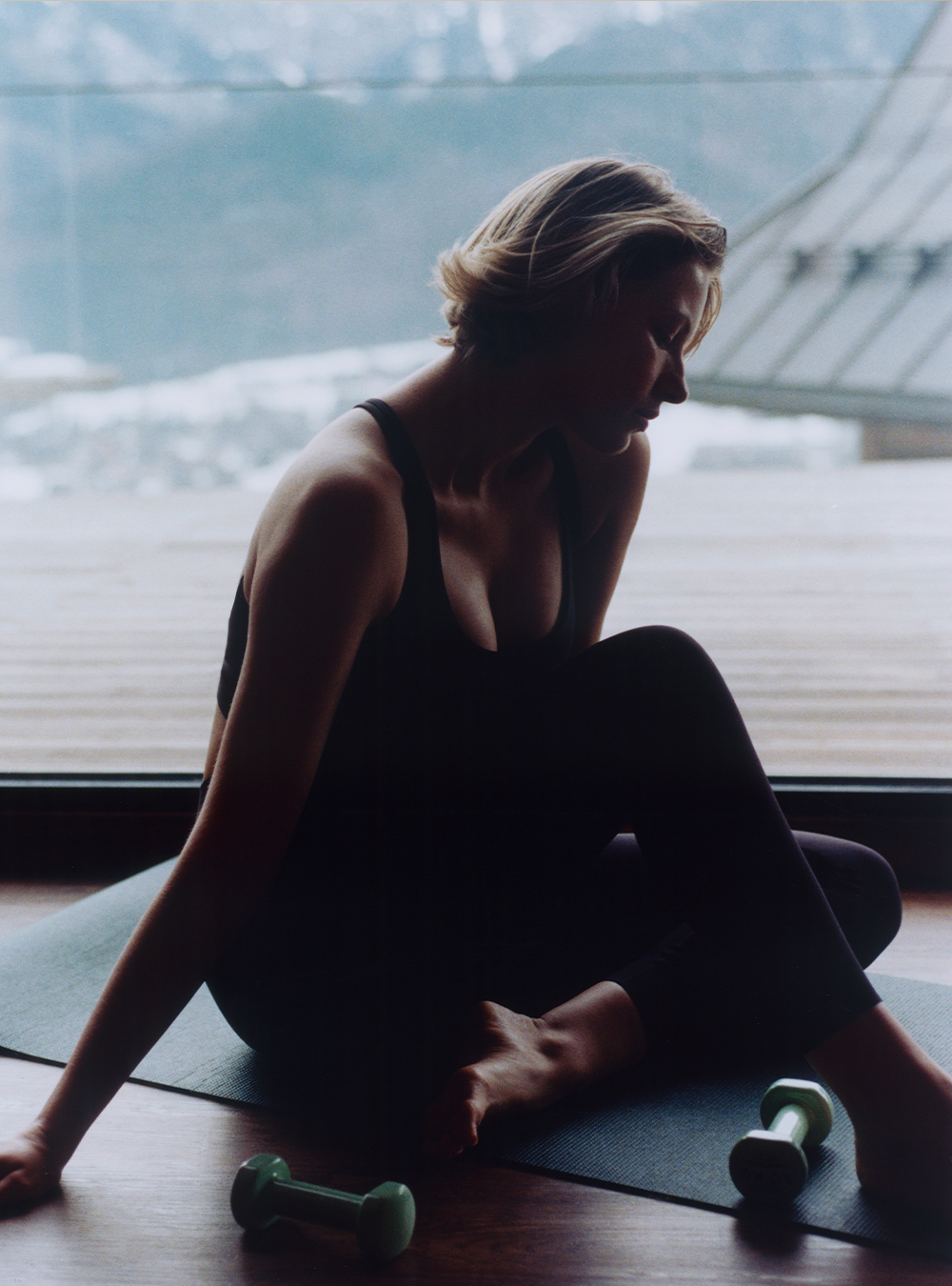 ŚWIADOMA PIELĘGNACJA TWARZY, CZYLI MNIEJ ZNACZY WIĘCEJ